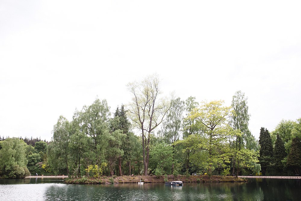 Glasgow Bride,The Gibsons,engagement shoot glasgow,glasgow engagement,roukenglen park,