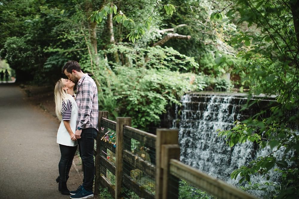 Glasgow Bride,The Gibsons,engagement shoot glasgow,glasgow engagement,roukenglen park,