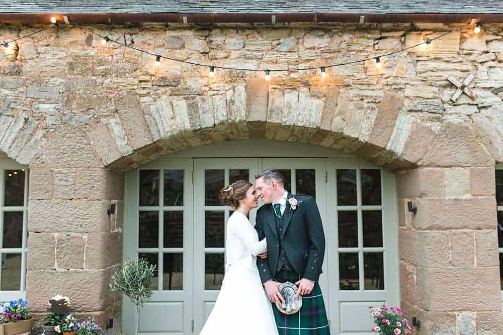 Lisa & Robert’s Wedderburn Barns wedding