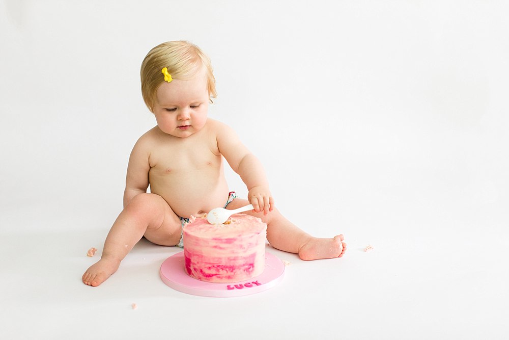 lucy cake smash one year old shoot_-21.jpg