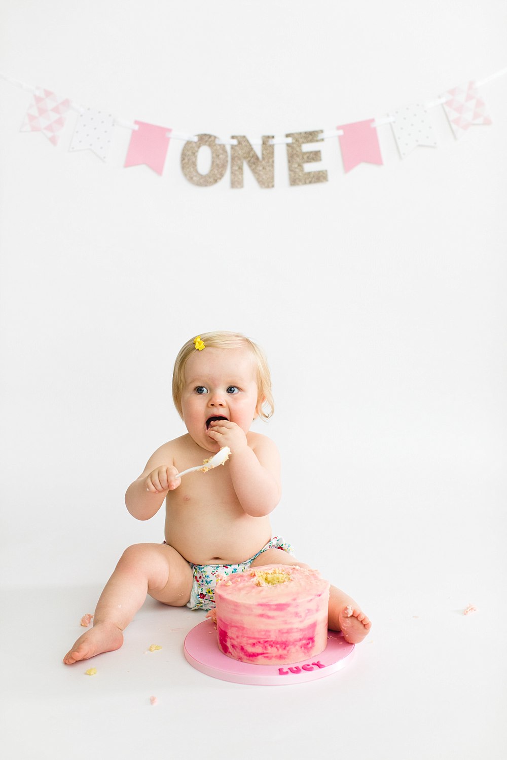 lucy cake smash one year old shoot_-25.jpg