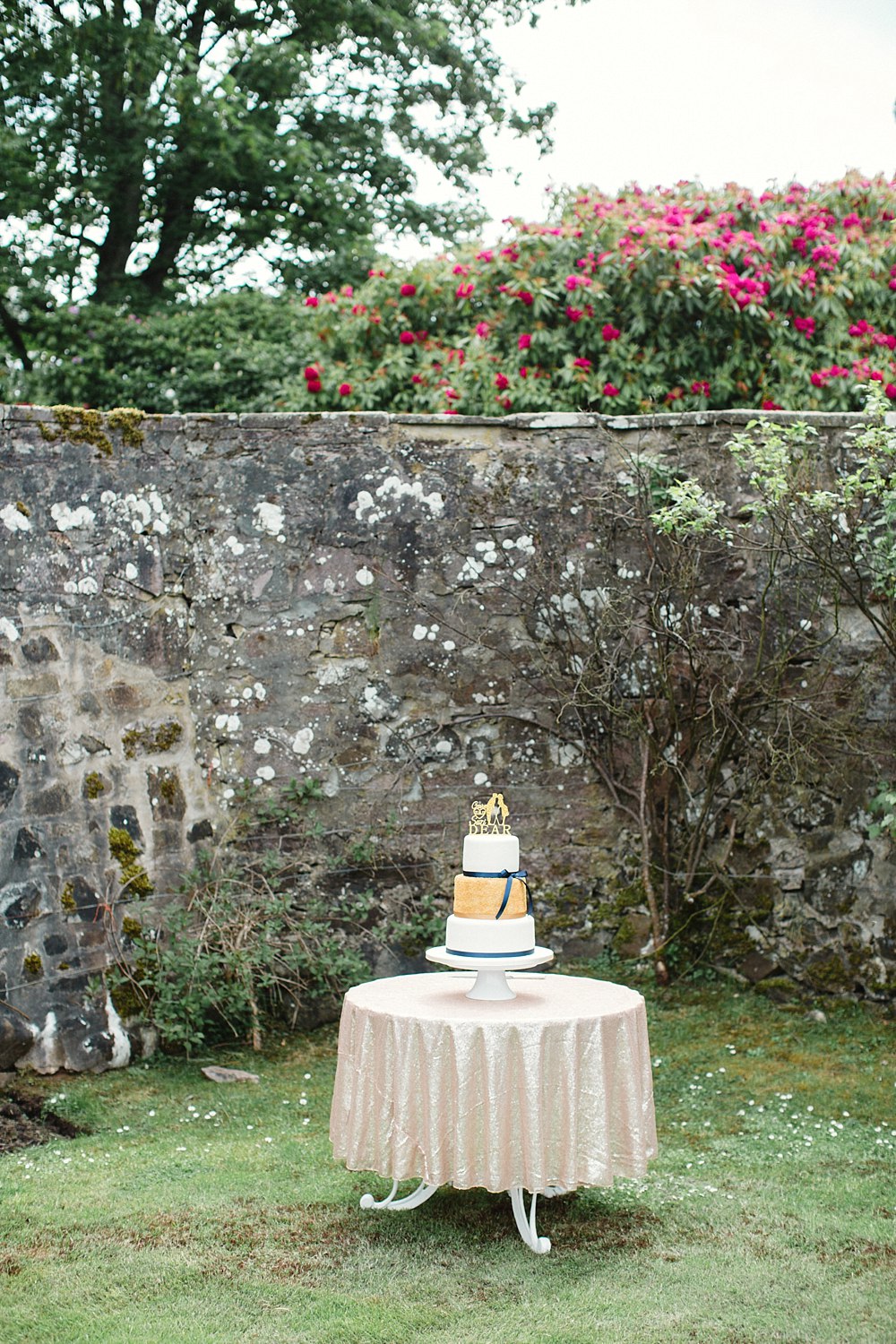 natural sunny wedding scone perthshire scotland highlights 7-9.jpg