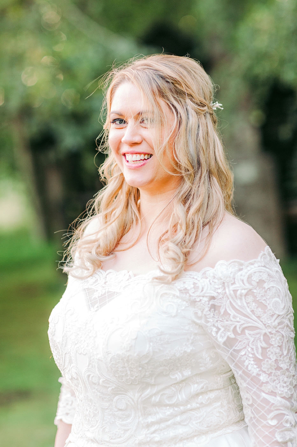 bride and groom wedding portraits 0033.jpg
